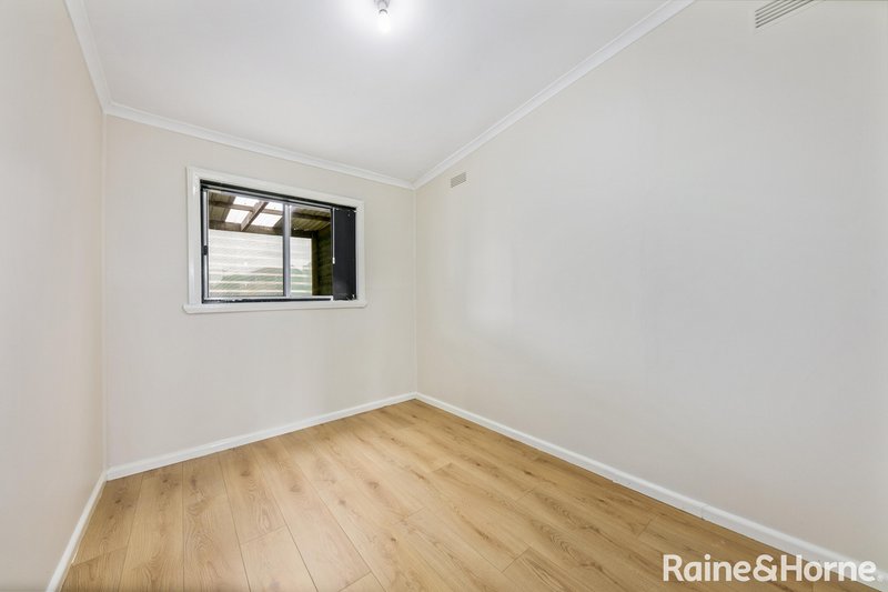 Photo - 65 Leonard Avenue, St Albans VIC 3021 - Image 5