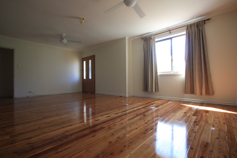 Photo - 65 Lindesay Street, Campbelltown NSW 2560 - Image 3