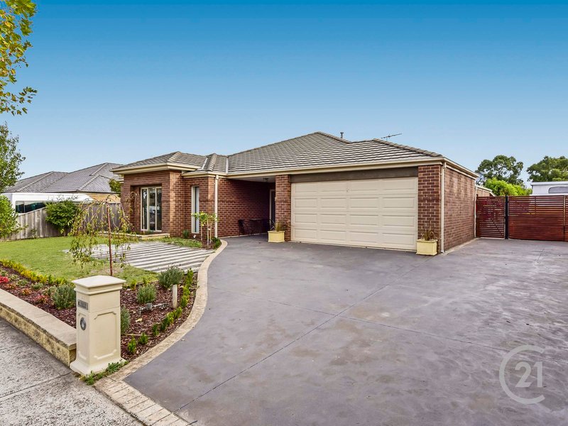 65 Livingstone Boulevard, Pakenham VIC 3810