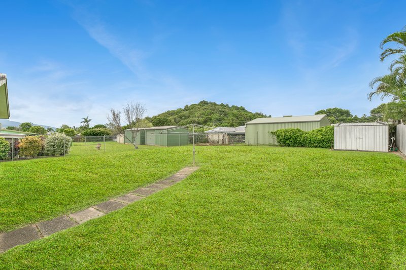 Photo - 65 Lyndel Drive, Bayview Heights QLD 4868 - Image 12