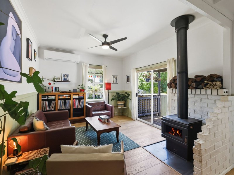 Photo - 65 Main Road, Mount Egerton VIC 3352 - Image 4