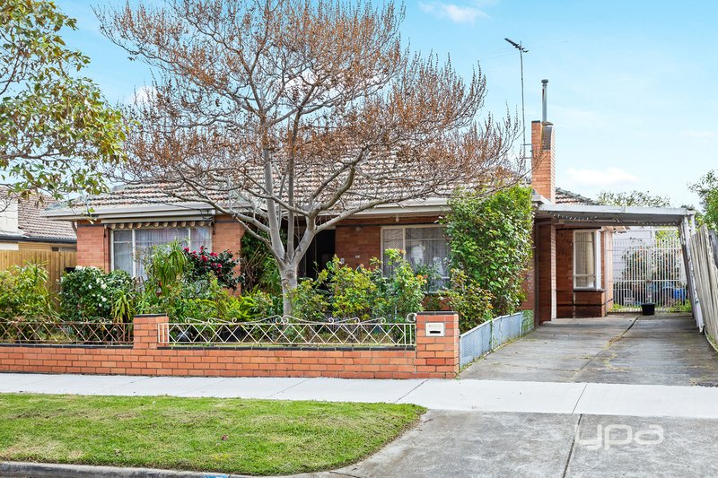 Photo - 65 Millawa Avenue, St Albans VIC 3021 - Image 2