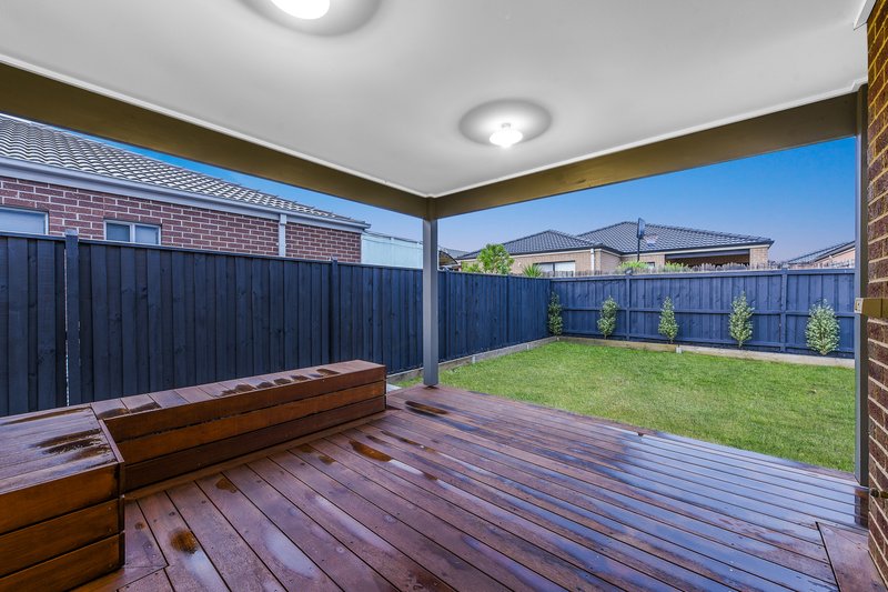 Photo - 65 Moxham Drive, Clyde North VIC 3978 - Image 13