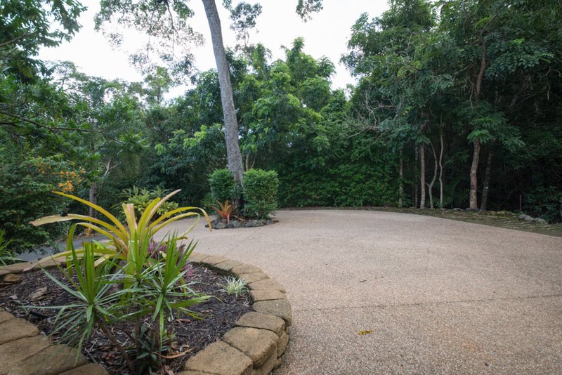 Photo - 65 Namanula Drive, Flametree QLD 4802 - Image 5