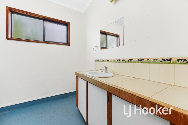 Photo - 65 Norris Road, Pakenham VIC 3810 - Image 14