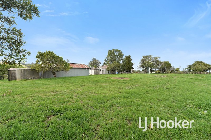 Photo - 65 Norris Road, Pakenham VIC 3810 - Image 16
