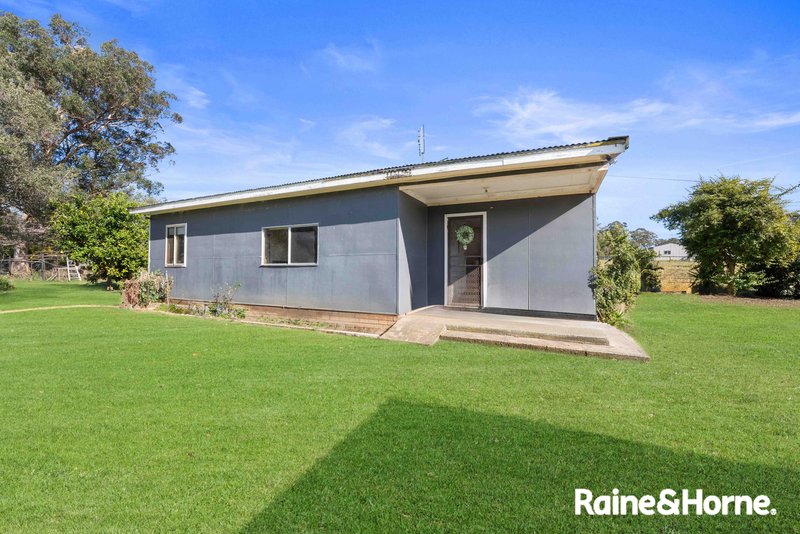 Photo - 65 Oaks Road, Thirlmere NSW 2572 - Image 1