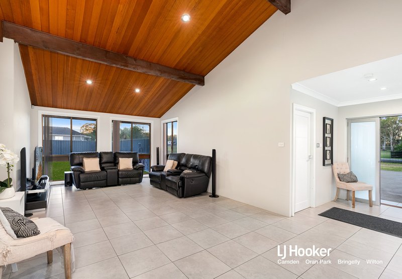 Photo - 65 Overett Avenue, Kemps Creek NSW 2178 - Image 8