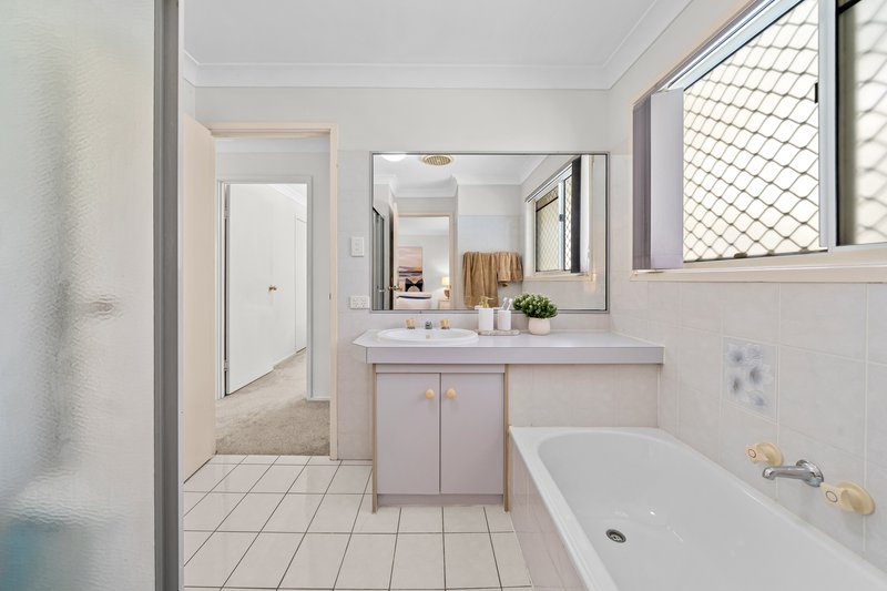 Photo - 65 Palmwoods Crescent, Runcorn QLD 4113 - Image 17
