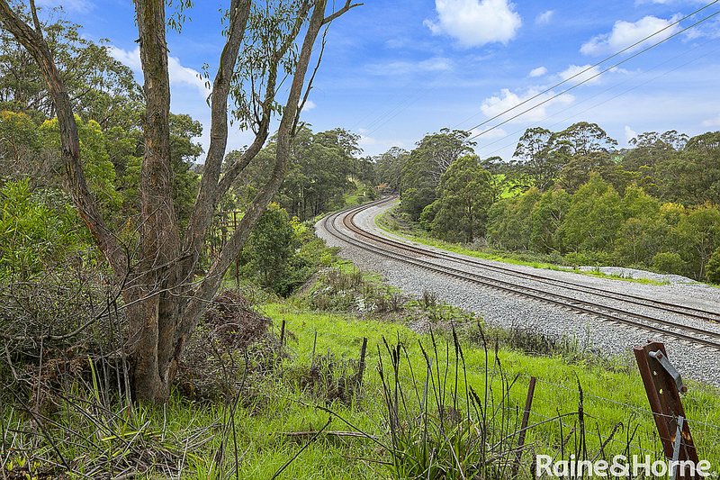 Photo - 65 Park Avenue, Aylmerton NSW 2575 - Image 9