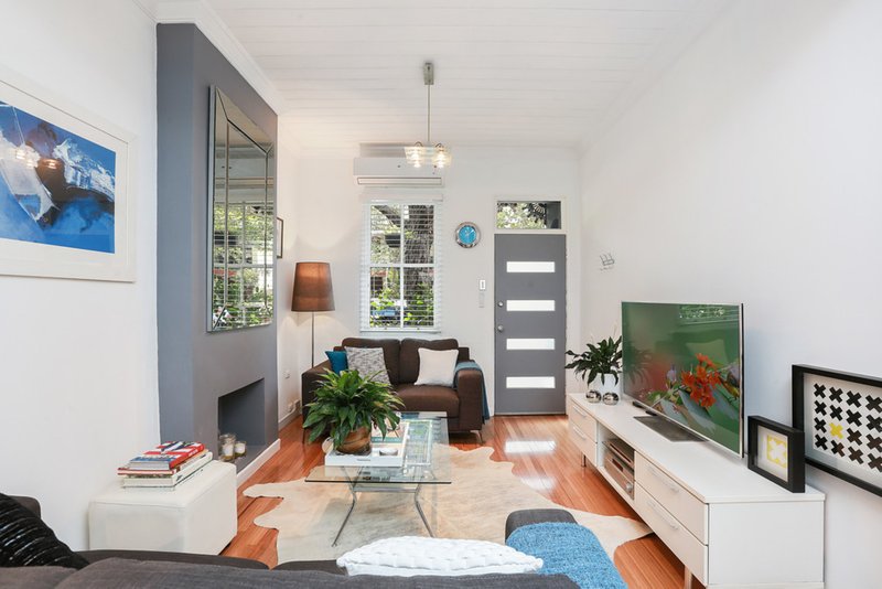 Photo - 65 Park Street, Erskineville NSW 2043 - Image 2