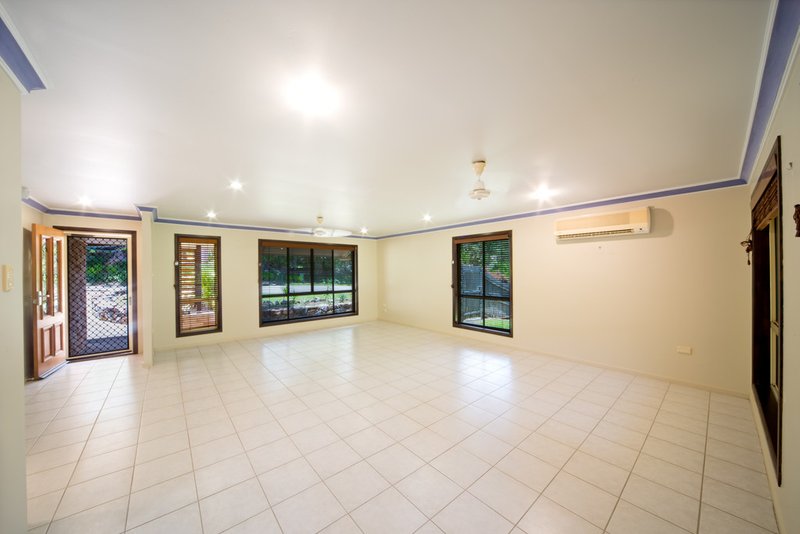 Photo - 65 Parkwood Terrace, Cannonvale QLD 4802 - Image 12