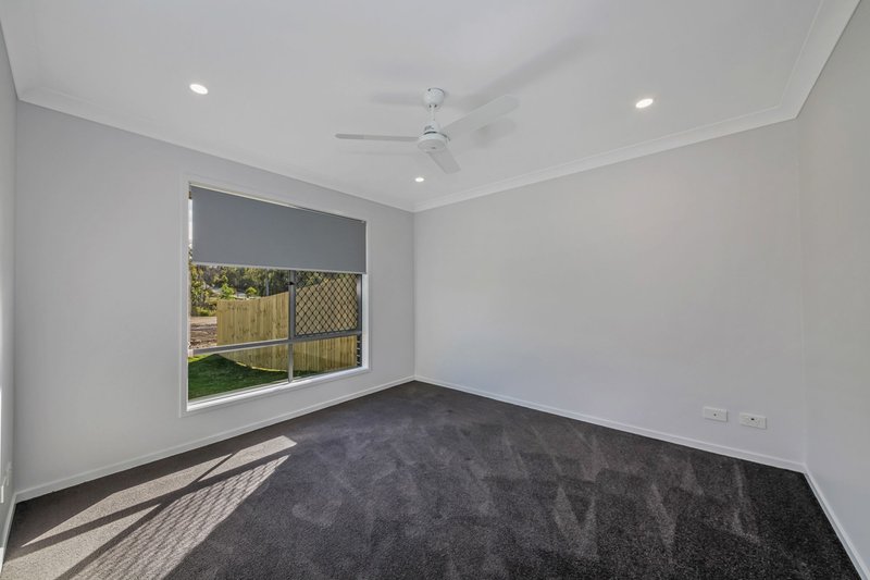 Photo - 65 Pepper Tree Drive, Holmview QLD 4207 - Image 2