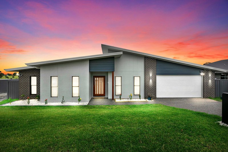 65 Peppermint Circuit, Nikenbah QLD 4655