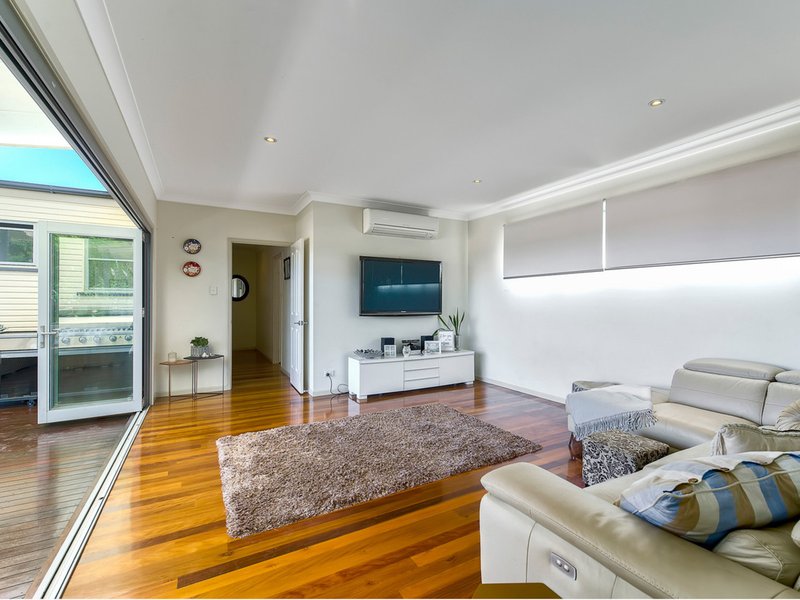 Photo - 65 Pikeson Street, Everton Park QLD 4053 - Image 3