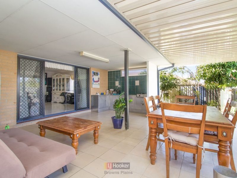 Photo - 65 Rachel Drive, Crestmead QLD 4132 - Image 5