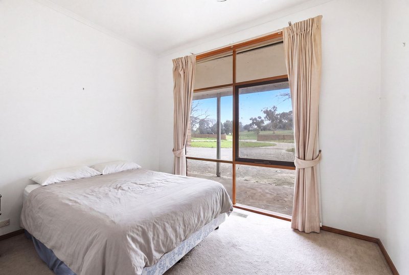 Photo - 65 Robertsons Road, Darley VIC 3340 - Image 15