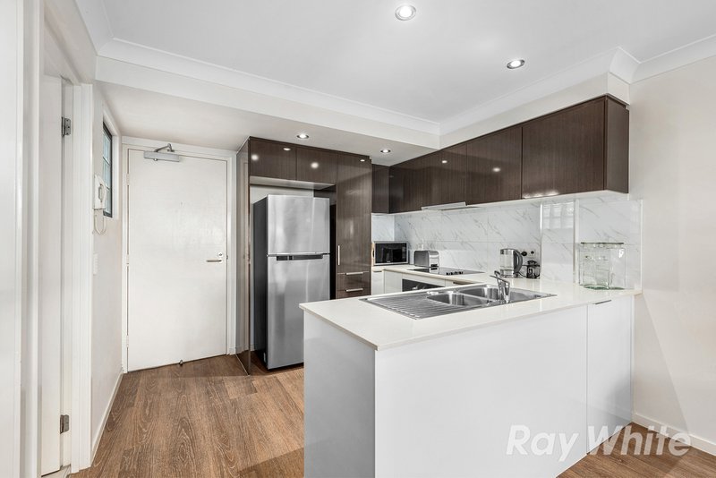 Photo - 6/5 Robinson Road, Nundah QLD 4012 - Image 4