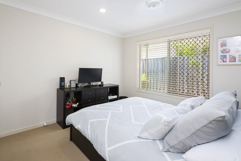 Photo - 65 Salvado Drive, Pacific Pines QLD 4211 - Image 15