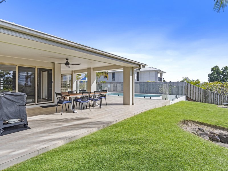 Photo - 65 Salvado Drive, Pacific Pines QLD 4211 - Image 16