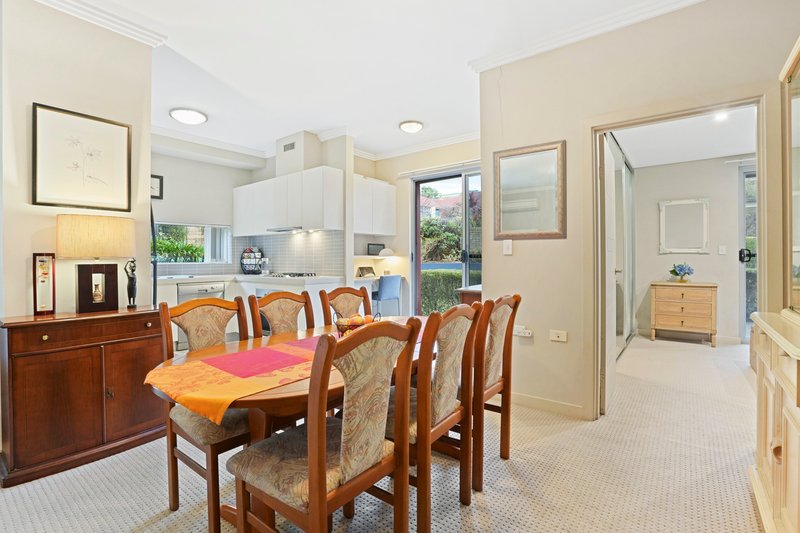 Photo - 6/5 Sherwin Avenue, Castle Hill NSW 2154 - Image 6