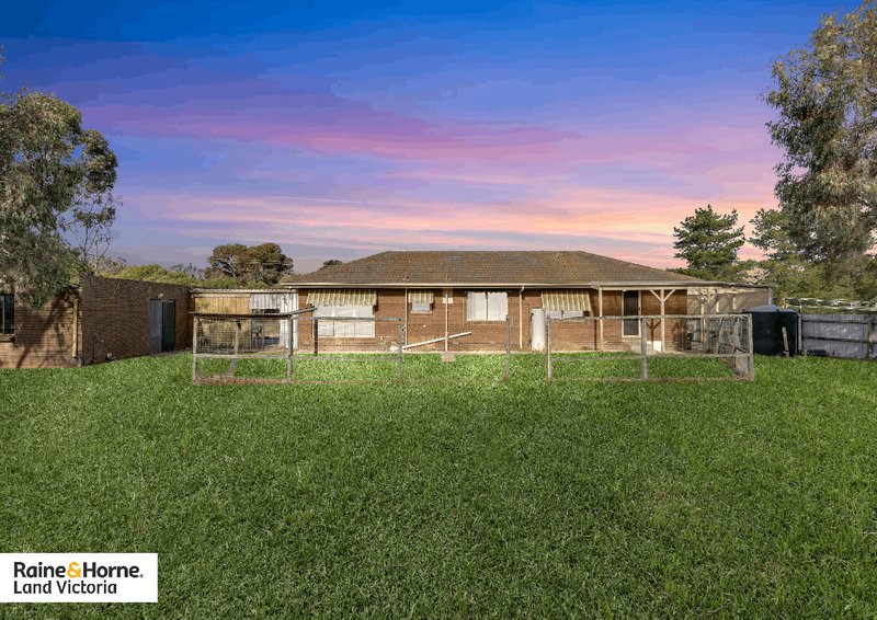 Photo - 65 St Andrews Drive, Lara VIC 3212 - Image 6