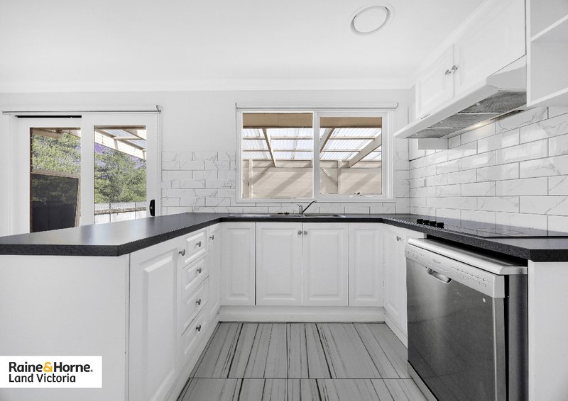 Photo - 65 St Andrews Drive, Lara VIC 3212 - Image 10