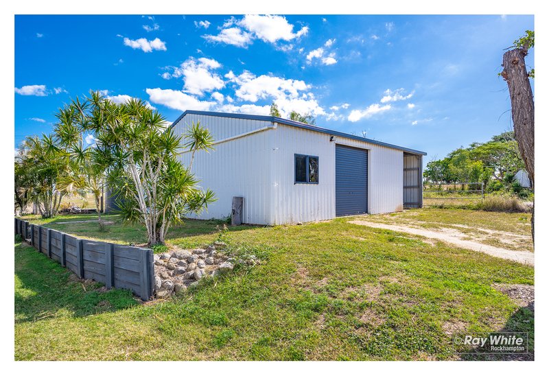 Photo - 65 Stewart Street, Gracemere QLD 4702 - Image 2