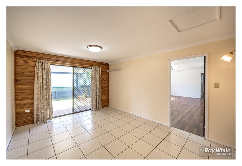 Photo - 65 Stewart Street, Gracemere QLD 4702 - Image 5