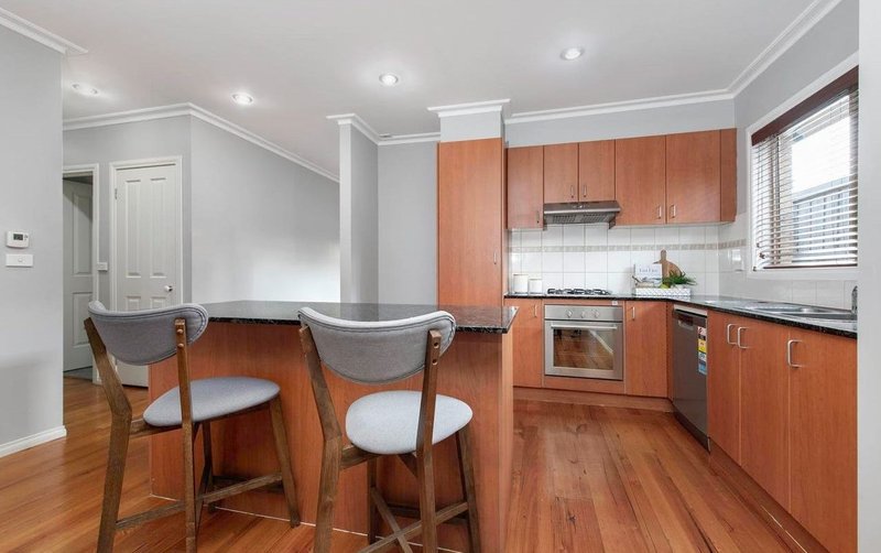 Photo - 6/5 Sunray Court, Donvale VIC 3111 - Image 4