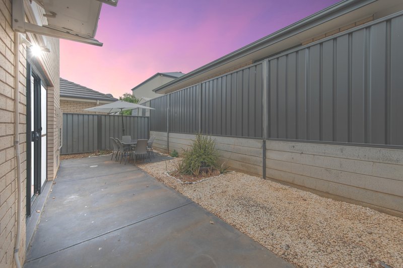 Photo - 65 Swinden Crescent, Blakeview SA 5114 - Image 15