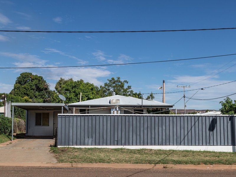 Photo - 65 Templeton Street, Mount Isa QLD 4825 - Image 13