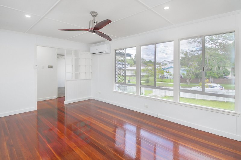 Photo - 65 Valmar Street, Upper Mount Gravatt QLD 4122 - Image 3