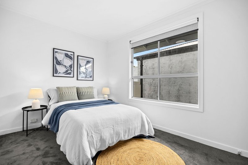 Photo - 65 Waitara Grove, Norlane VIC 3214 - Image 7