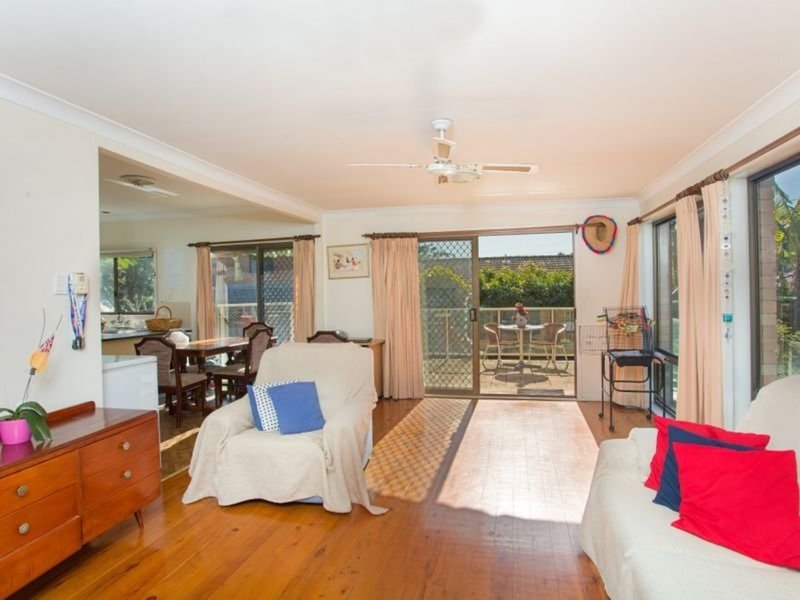 Photo - 65 Waratah Parade, Narraweena NSW 2099 - Image 4