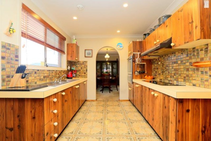 Photo - 65 Wendy Avenue, Georges Hall NSW 2198 - Image 4