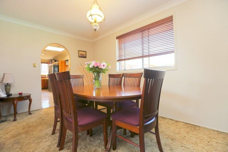 Photo - 65 Wendy Avenue, Georges Hall NSW 2198 - Image 5