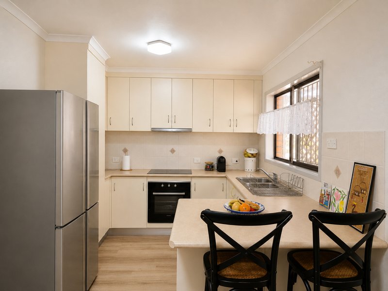 Photo - 65 Wheeler Street, Upper Mount Gravatt QLD 4122 - Image 5
