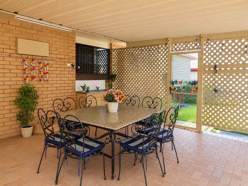 Photo - 65 Wheeler Street, Upper Mount Gravatt QLD 4122 - Image 9