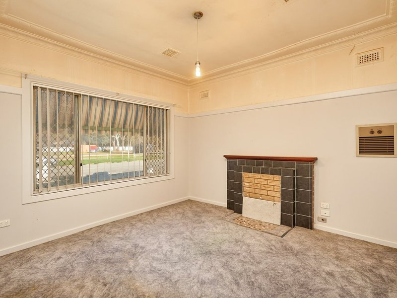 Photo - 65 Williams Street, North Wagga Wagga NSW 2650 - Image 3