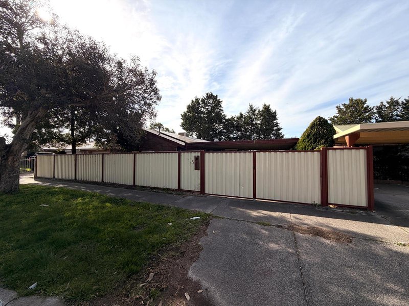 Photo - 65 Willow Drive, Hampton Park VIC 3976 - Image 1