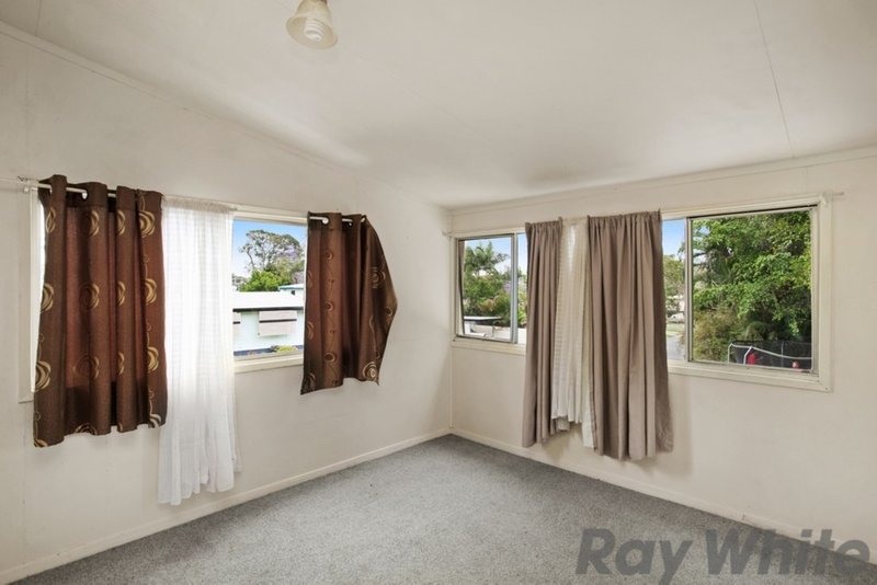 Photo - 65 Windsor Place, Deception Bay QLD 4508 - Image 4