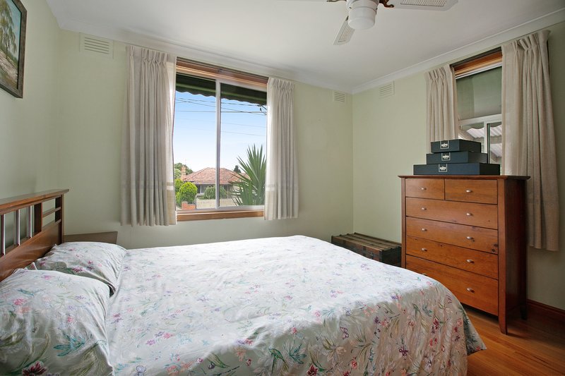 Photo - 65 Yarra Avenue, Reservoir VIC 3073 - Image 11