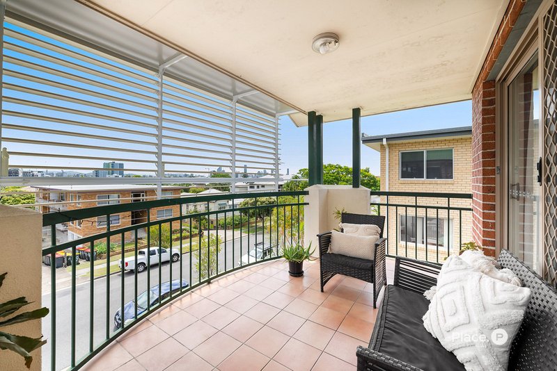 Photo - 6/50 Rialto Street, Coorparoo QLD 4151 - Image 4