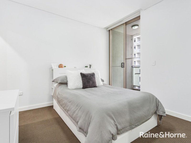 Photo - 6509/1A Morton Street, Parramatta NSW 2150 - Image 5