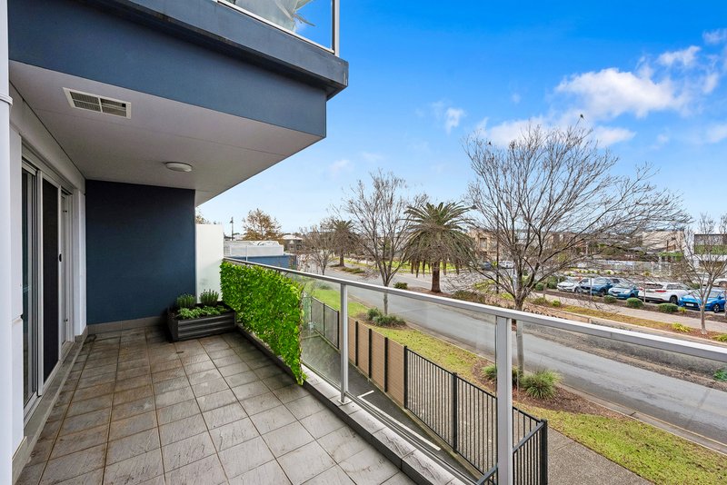 Photo - 6/51 Victoria Parade, Mawson Lakes SA 5095 - Image 9