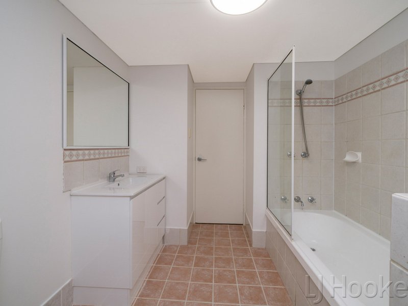 Photo - 65/125 Wellington Street, East Perth WA 6004 - Image 11