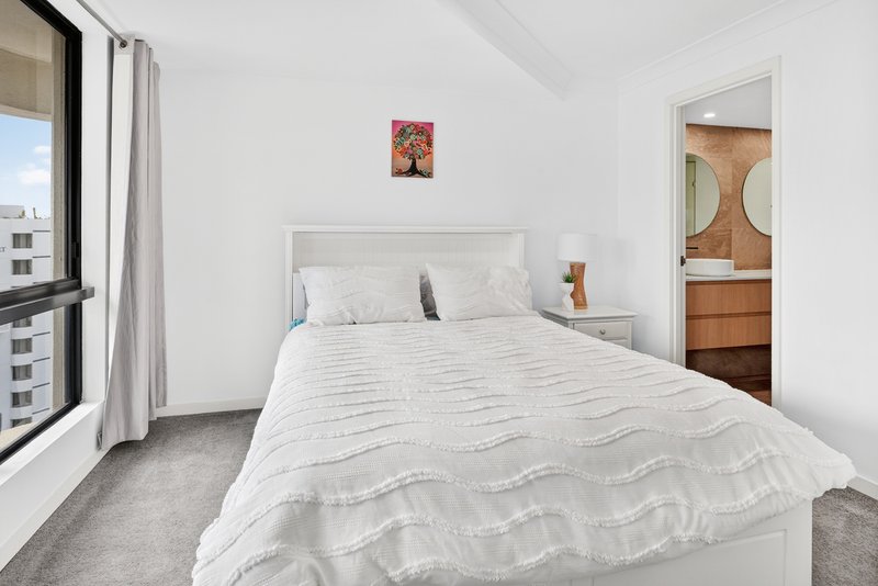 Photo - 65/15 Victoria Avenue, Broadbeach QLD 4218 - Image 5