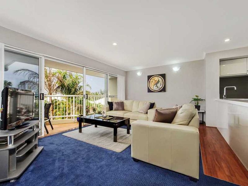 Photo - 65/16 Crescent Avenue, Mermaid Beach QLD 4218 - Image 3