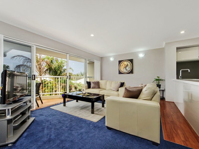 Photo - 65/16 Crescent Avenue, Mermaid Beach QLD 4218 - Image 2